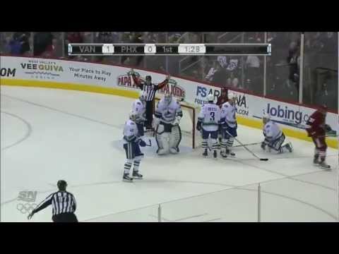 Vancouver Canucks @ Phoenix Coyotes Highlights 2/28/12