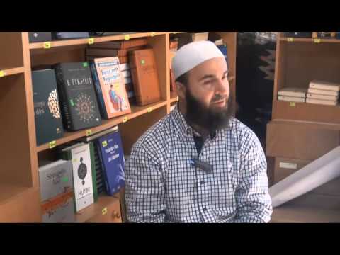 Kurani a është shkruar nga Muhamedi apo fletat kan ardhur nga vet Zoti? - Hoxhë Jusuf Hajrullahu