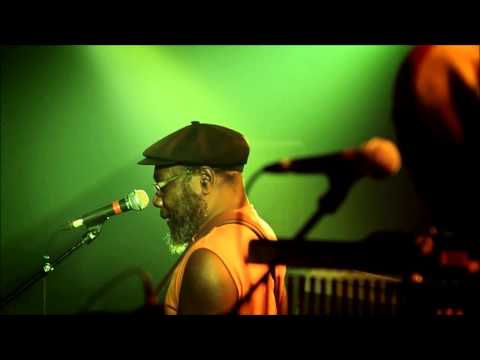 CLINTON FEARON AND THE BOOGIE BROWN BAND   Live a 'FD' live film   Rocky road