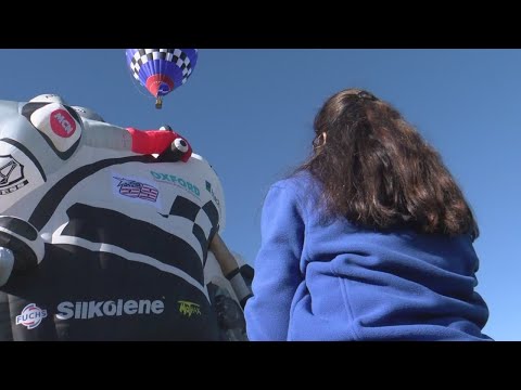download lagu mp3 mp4 Largest Air Balloon In The World, download lagu Largest Air Balloon In The World gratis, unduh video klip Largest Air Balloon In The World