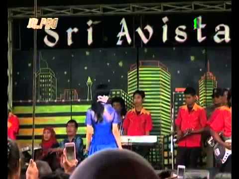 PAYUNG HITAM VOC : IIS DAHLIA  BERSAMA  NADA RINDU