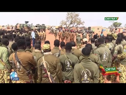 Burkina Faso 🇧🇫 | The Minister of War in direct contact with the troops involved
