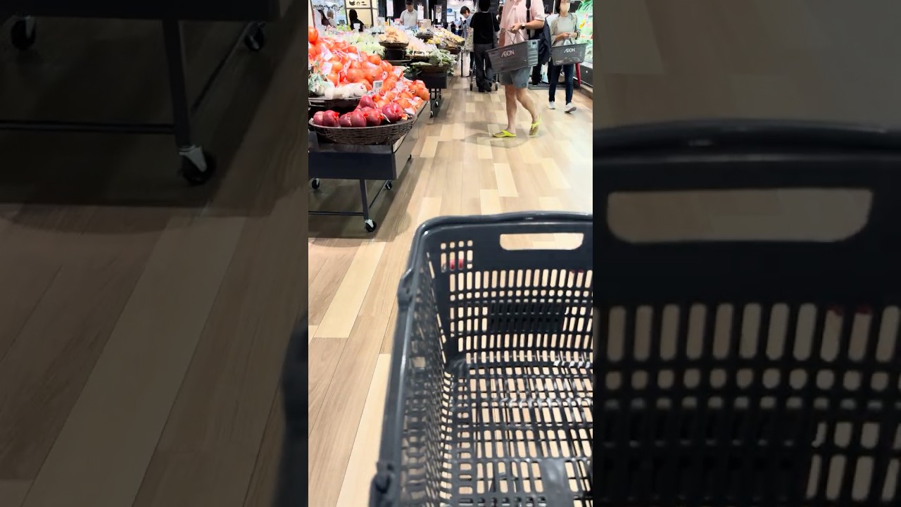 Grocery Shopping in Japan: Exploring the Produce Section at Aeon Style! 🍎🥦