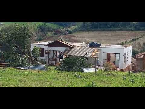 Imagens do temporal que atingiu os municípios de Humaita e Sede Nova