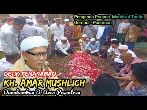 Proses Pemakaman Ulama Besar Kh. Amar Mushlich