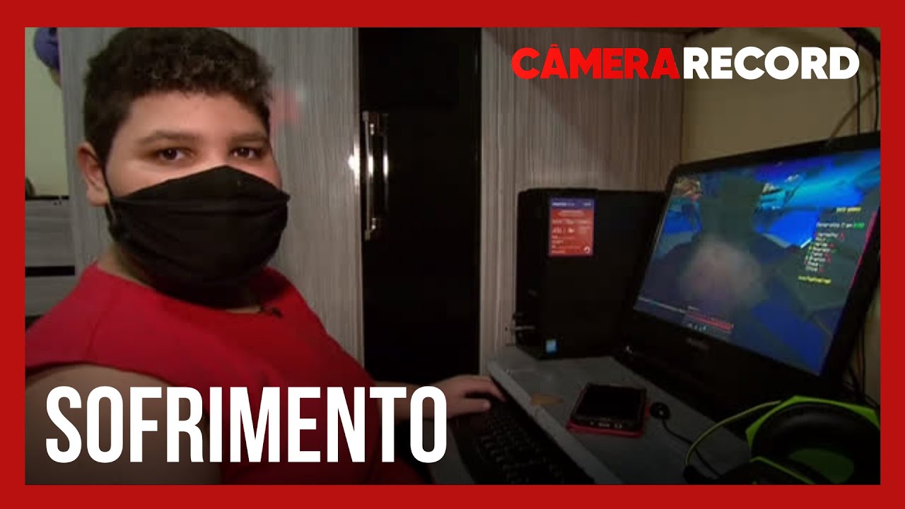 Arthur revela que sofre bullying por conta da obesidade