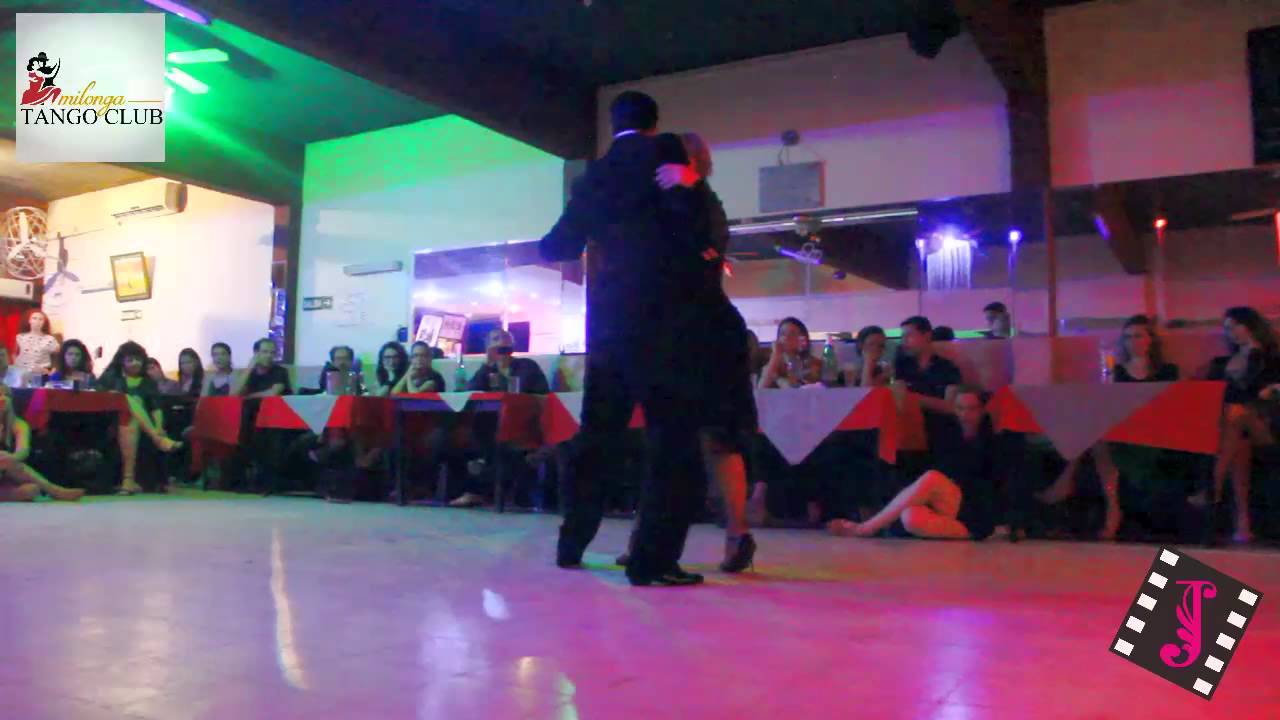 TAMARA BISCEGLIA Y EBER BURGER en el Tango Club