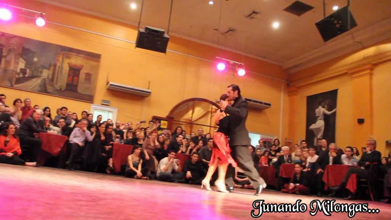 AURORA LUBIZ y LUCIANO BASTOS en el Parakultural Milonga