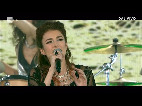 Cherry Bombs  cantano "Beautiful"  - The Band 20/05/2022