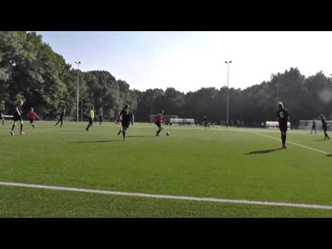 4 okt 2014 NEC B1 - VV De Meern B1 com 4-3 Balletje gaat lekker rond