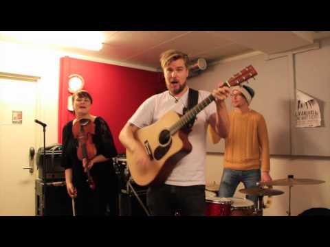 Gandrīz tautasdziesma - Jouni Pesola