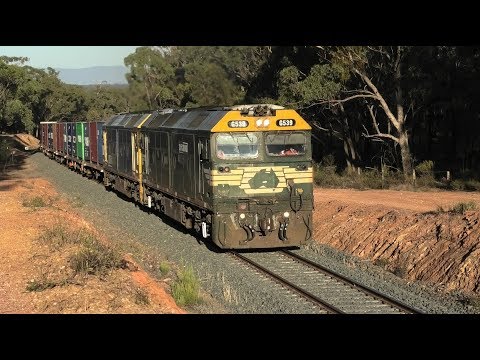 G539-540 on 7901V approaching a R over Y arrival signal at Maryborough.  09-03-19.  08.10.12.