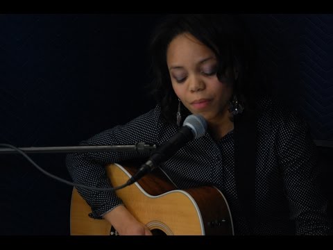 Aunalisa Walker -  Live Performance on The Next Generation
