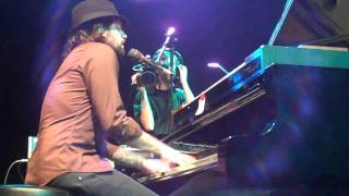 The Crash Kings - You Got Me &amp; My Love