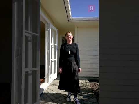 Open gallery