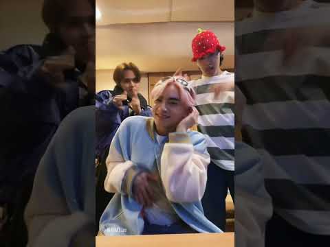 ALAMAT Jao, Alas, & R-Ji 'Super Bass' Trend on TikTok