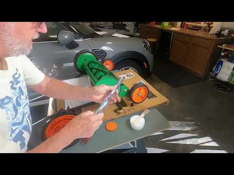 Scotts Classic 20 Inch Mower Blade Sharpening Kit demonstration procedure