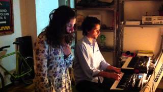 Girar-acustico. Margarita Meledandri+Juan Antonio Bustos-AKAI MPK-61-REASON