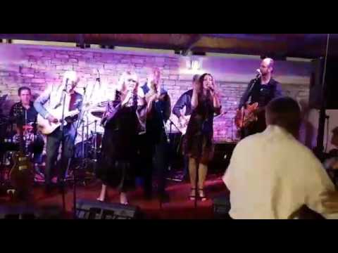 Goran Karan i Providenca - Mostar 30.6.17. Manta me jubav