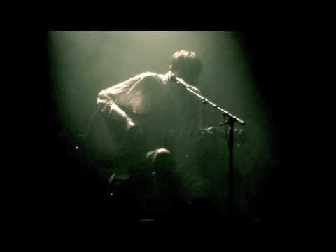 ATLAS SOUND live in Paris ! "Shelia" + "Walkabout"