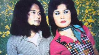 Download lagu Colak Colek - Rhoma Irama & Elvy Sukaesih mp3 Download lagu Colak Colek - Rhoma Irama & Elvy Sukaesih mp3