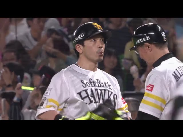 【5回裏】満塁のチャンスを生かす!! ホークス・松田宣のタイムリー!! 2018/10/3 H-M