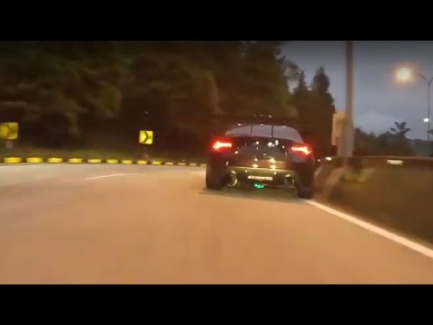 Hill Climb - GT86 Dancing with F458
