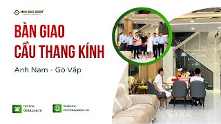 THI CÔNG CẦU THANG KÍNH XÁM SIÊU ĐẸP TẠI GÒ VẤP l Minh Bảo Slim Door