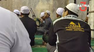 Download lagu Hadroh Majelis Rasulullah Saw - Waqtu Sahar mp3 Download lagu Hadroh Majelis Rasulullah Saw - Waqtu Sahar mp3
