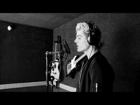 The Weeknd - can't feel my face (Daniel J cover)