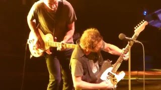 Pearl Jam - Takin&#39; It To The Streets / Whipping - New York City (May 1, 2016)