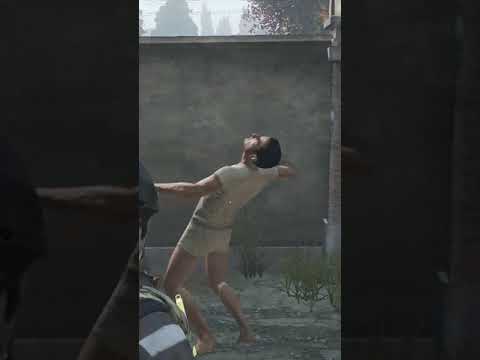 2 Strangers fight for food in DayZ