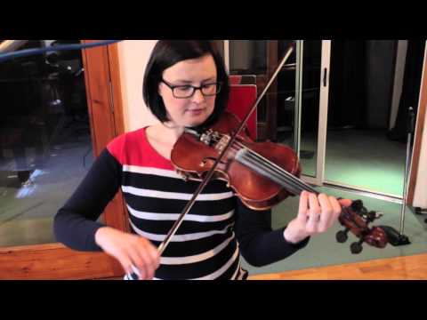 Jenna Reid from Blazin' Fiddles teaching Taighean Gealla Sheildaig