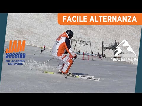 Facile alternanza da spazzaneve a sci paralleli - INT.08 - Corso di sci intermedio