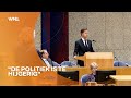 Oud-Kamerlid De Caluwé: 'Niet voor elke weggevlogen kanarie een Kamervraag'