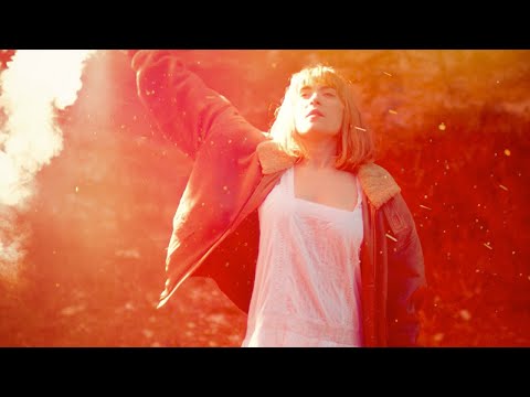 Companyia Elèctrica Dharma - Flamarada - Videoclip oficial