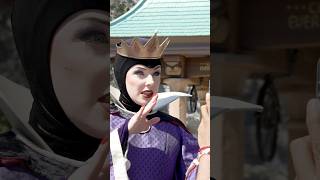 Viral Evil Queen DOESN’T Wear MAKEUP! #disneyland #snowwhite #evilqueen