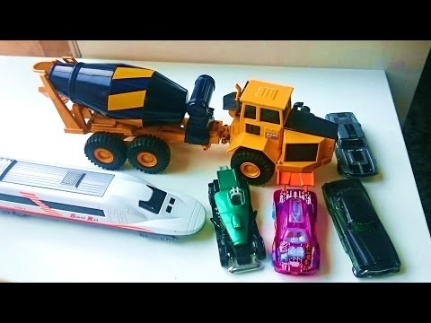The youngest YouTuber. 5 years. My first video toys for children bilingual