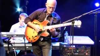 LARRY CARLTON - MR. 335 Oui Oui Si - Live In Heerlen, NL