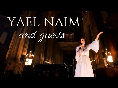 Les belles chansons de Yael Naim dans une église (extraits)