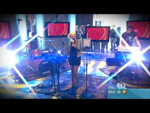 Little Boots - Remedy (LIVE)