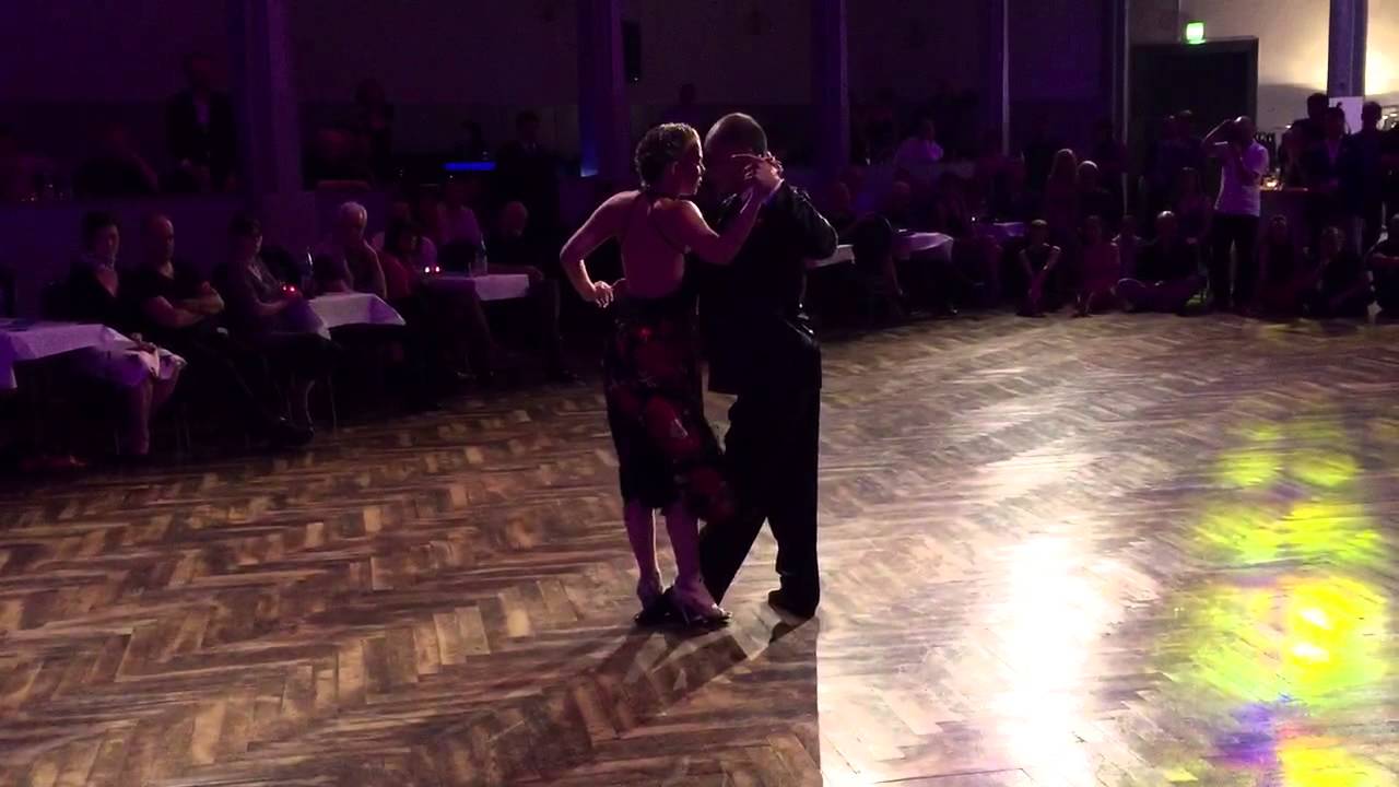 Santiago Castro y Carla Rossi 4/4