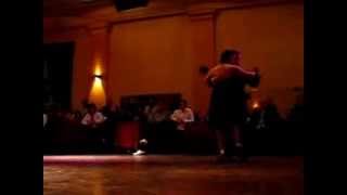 Facundo de la Cruz y Paola Sanz en Parakultural sept. 2012 (2/4)