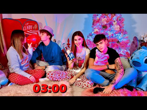 IL GIOCO DELLA BOTTIGLIA ALLE 3 DI NOTTE CON I MIEI AMICI !!! - by Charlotte M.