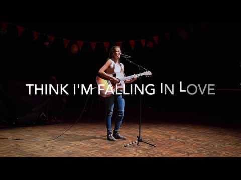 Ophélie - Think I'm Falling In Love (live lyric video)
