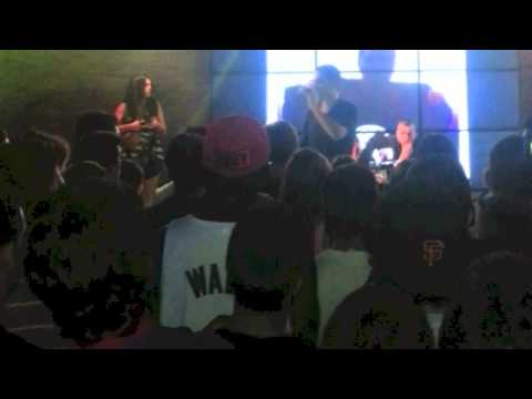 Zetazen inédito | Silikona - 4 de julio.