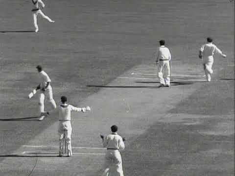 Don Bradman's 100th Century :: SCG, 1947