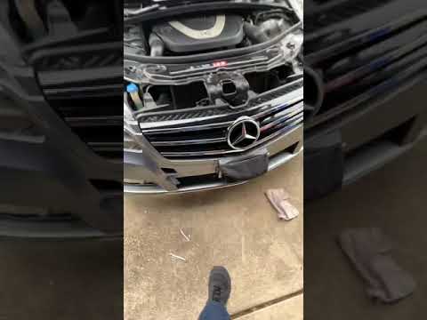 Tip for Removing bumper R350 Mercedes Benz