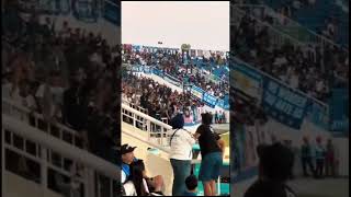 Download lagu Supporter arema ngamuk ke tribun bobotoh saat persib cetak gol #aremania #bonek #thejak #viking mp3 Download lagu Supporter arema ngamuk ke tribun bobotoh saat persib cetak gol #aremania #bonek #thejak #viking mp3