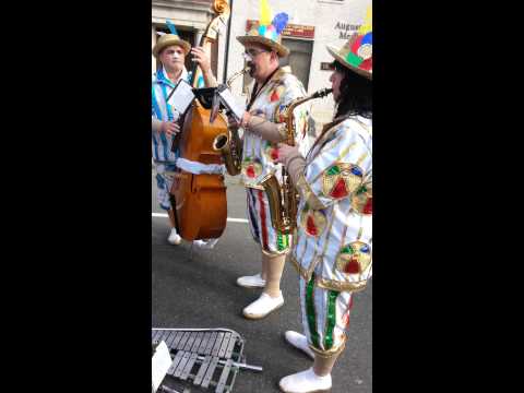 During string band jamming out